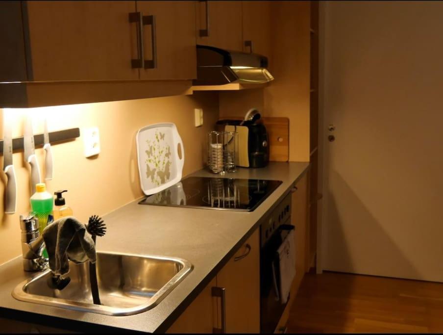 Modern And Central Apartment - Solsiden Trondheim - Up To 6 People Eksteriør billede